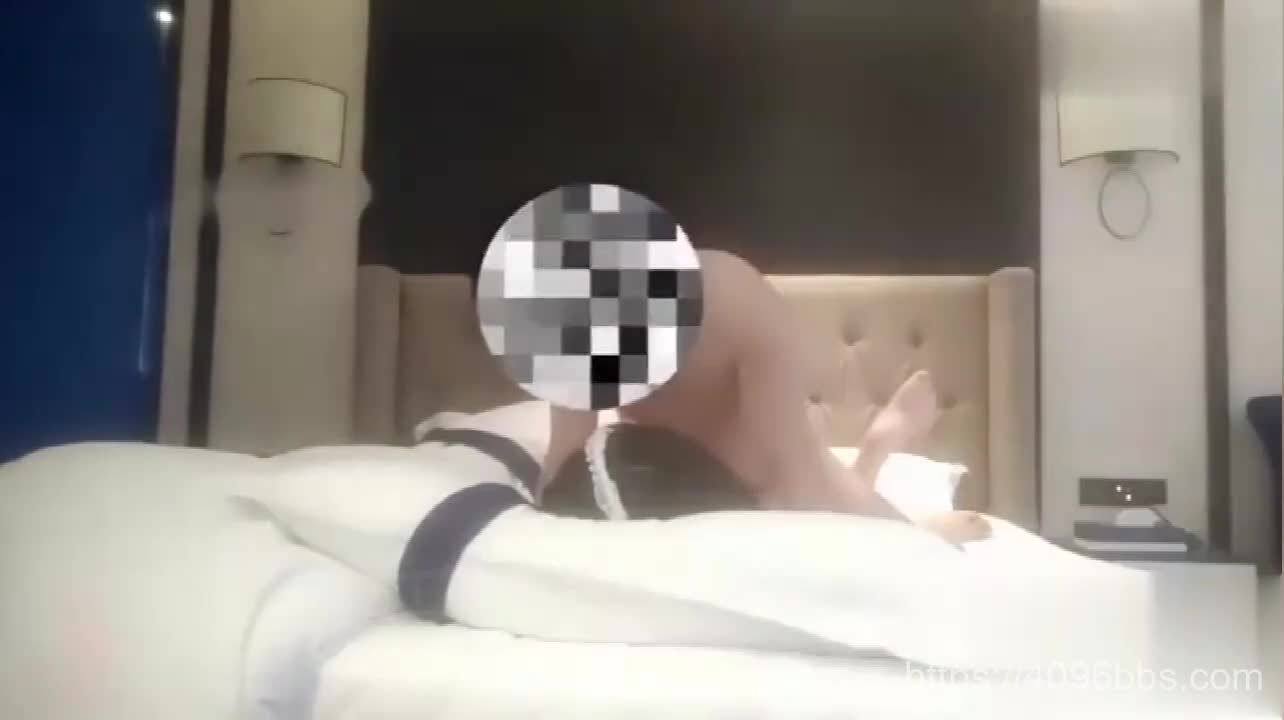 阿柒偷拍探花！3000块约20岁大学生！逼毛白虎呀