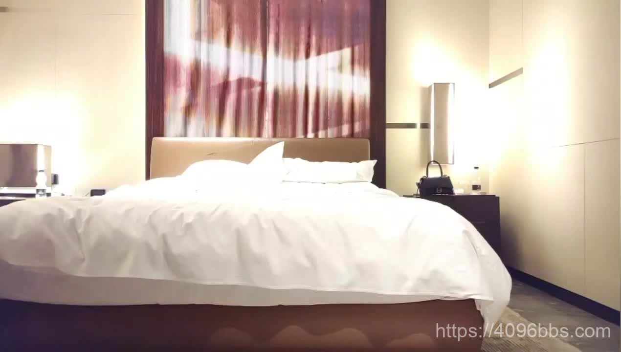 【好片分享】今夜干抖音网红主播，极品大胸，玲珑有致魔鬼身材