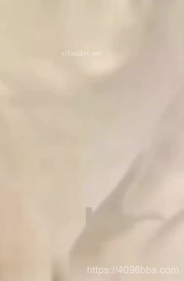 性感黑丝大长腿美女秘书被公司老板灌醉强上，一双美腿，肯定没少被肏